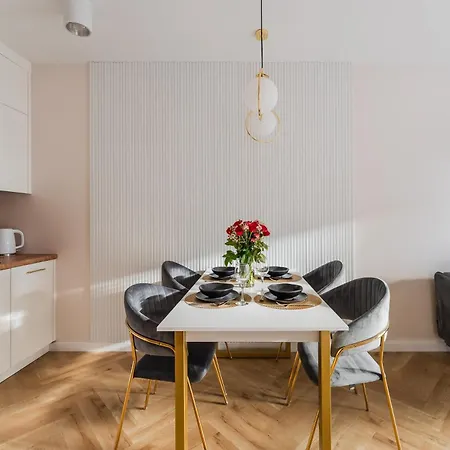 Przy Plazy Z Darmowymi Rowerami 212 By Perlowa Przystan Rent Lägenhet Sianozety