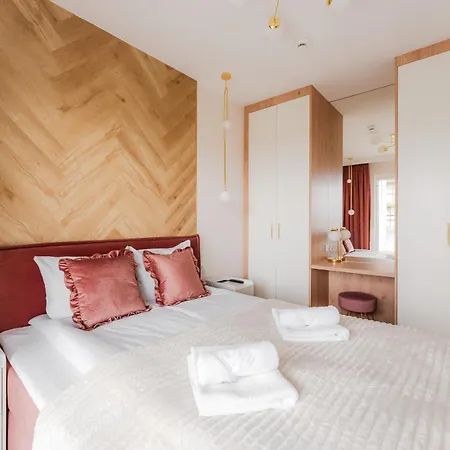 Przy Plazy Z Darmowymi Rowerami 212 By Perlowa Przystan Rent Сянозеты